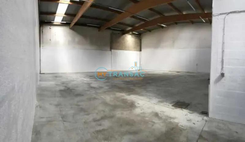 Local d'activités - 564 m²