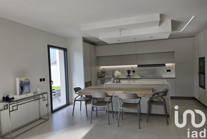 Maison de maîtres - 298 m² - 10 pièces