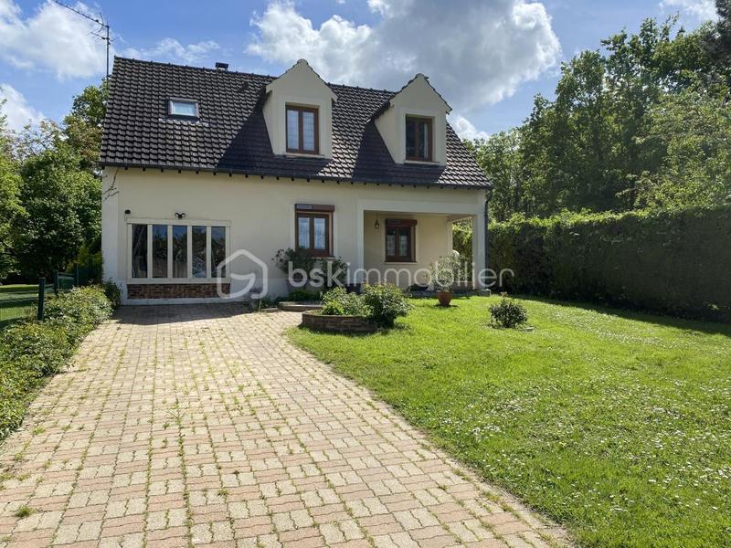 Maison - 140 m² - 6 pièces