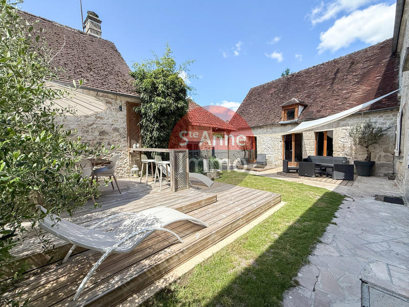 Maison - 177 m² - 7 pièces