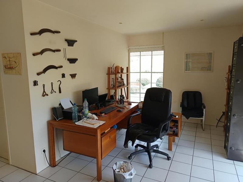 Maison - 217 m² - 8 pièces