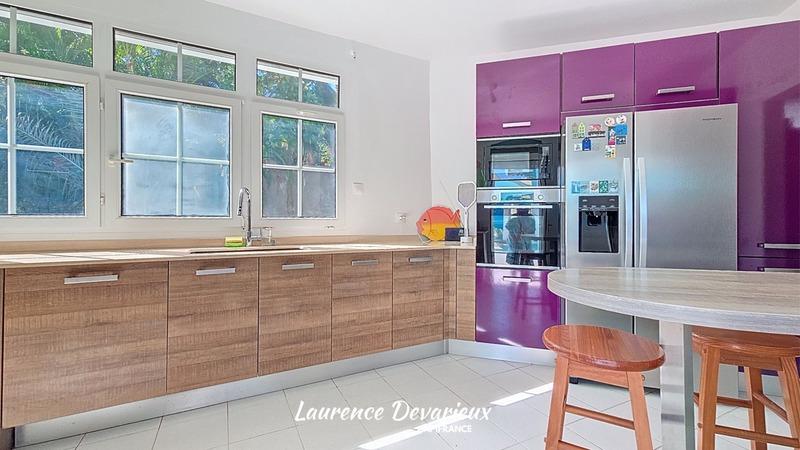 Villa - 237 m² - 7 pièces