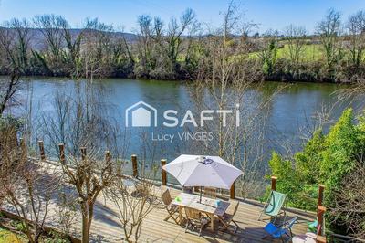 Maison - 156 m² - 12 pièces