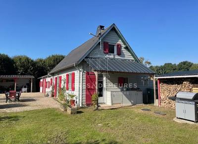 Propriété - 137 m² - 4 pièces