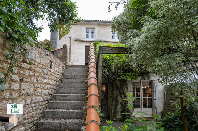 Immeuble - 200 m² - 8 pièces