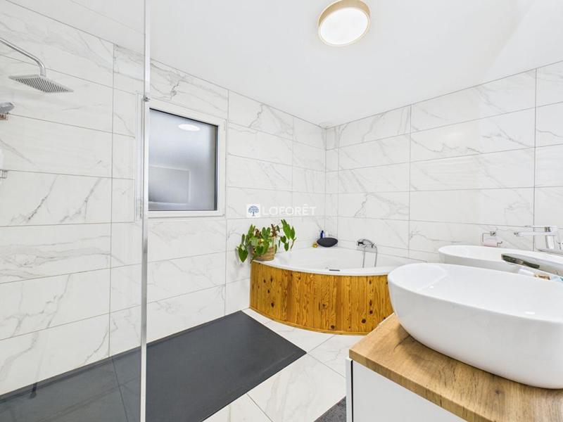 Maison - 94 m² - 3 pièces