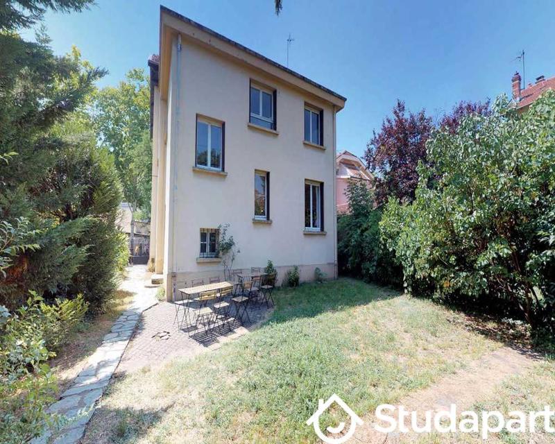 Chambre - 57 m² - 1 pièce