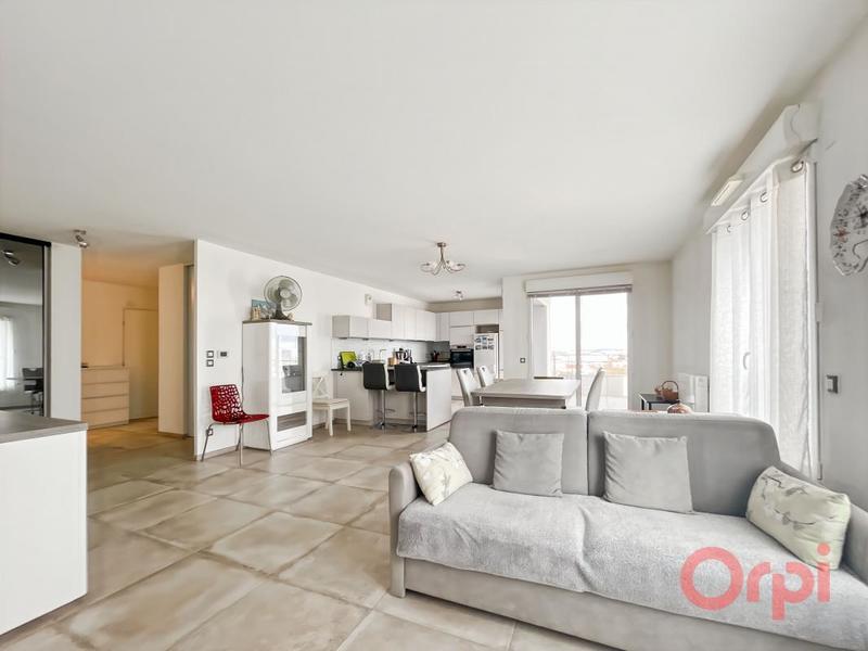 Appartement - 90 m² - 3 pièces