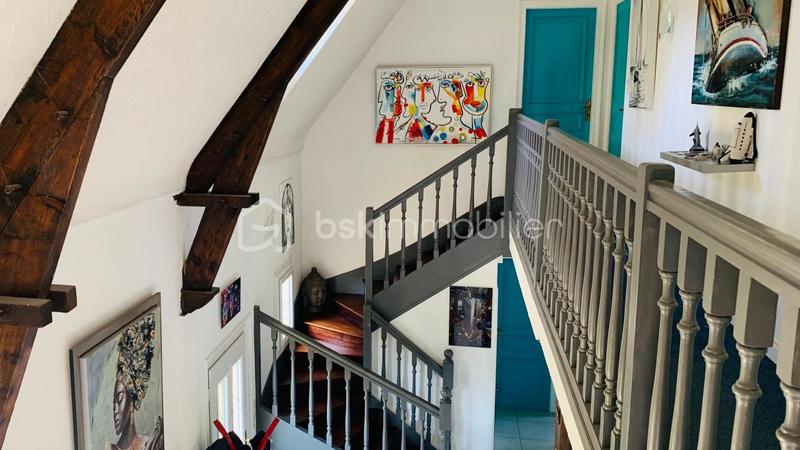 Propriété - 184 m² - 7 pièces