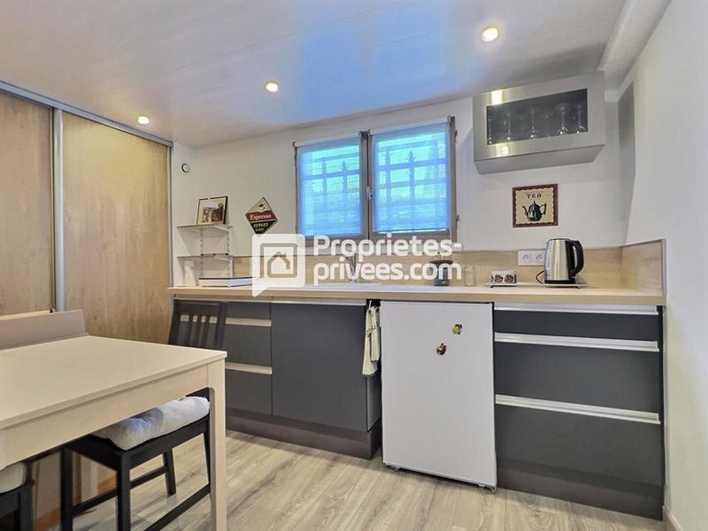 Maison - 186 m² - 9 pièces