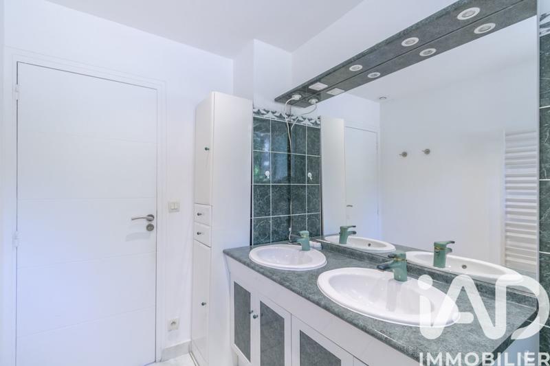 Maison - 135 m² - 4 pièces