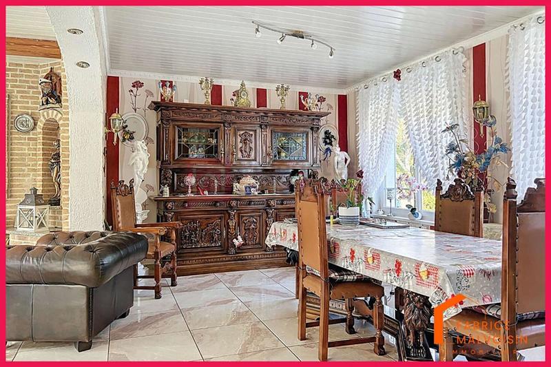 Maison - 195 m² - 6 pièces