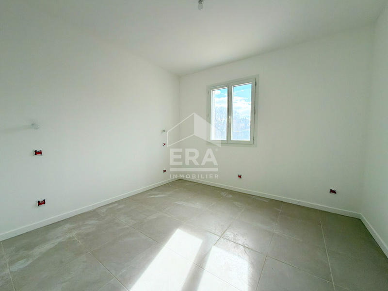 Maison - 99 m² - 4 pièces