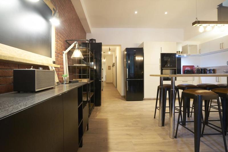 Appartement - 173 m² - 9 pièces