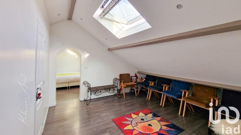 Maison - 200 m² - 7 pièces