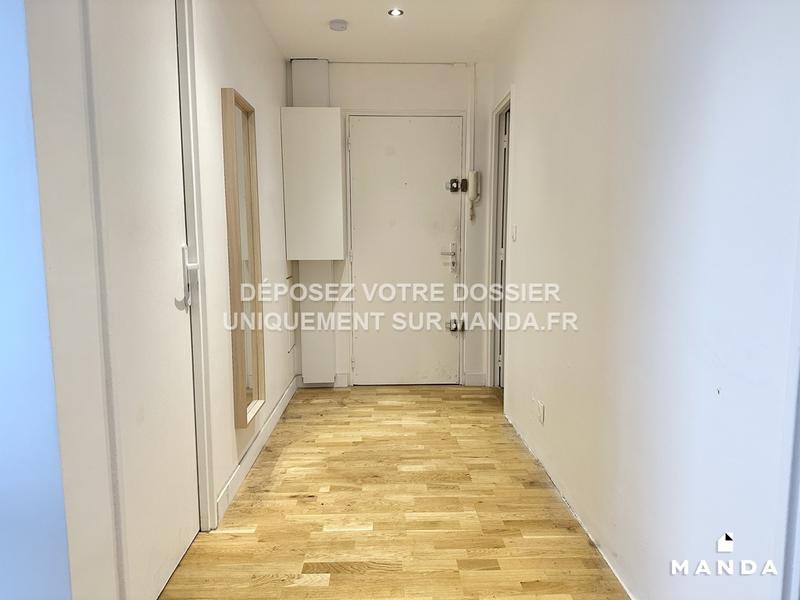 Chambre - 11 m² - 5 pièces