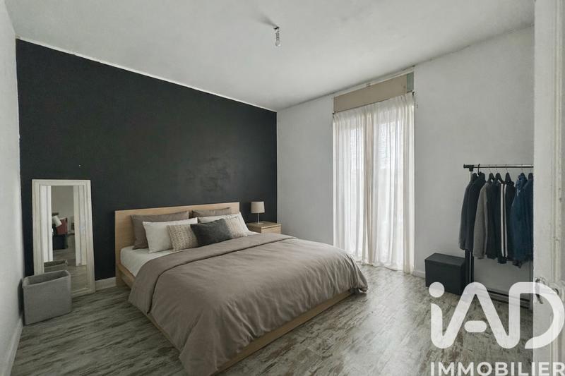 Maison - 180 m² - 8 pièces