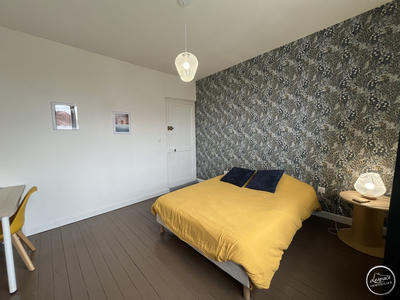 Maison - 200 m² - 8 pièces