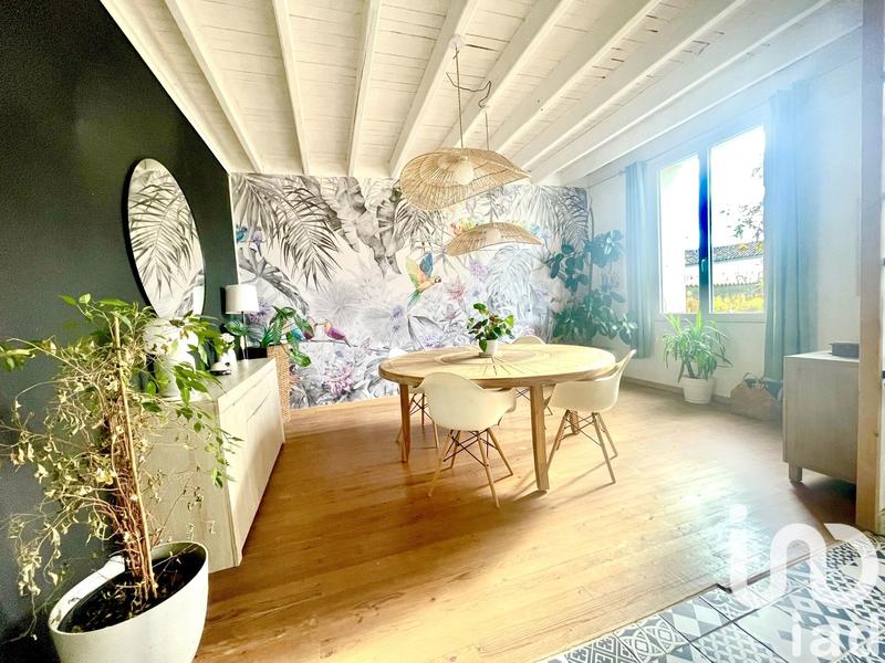 Maison - 248 m² - 10 pièces