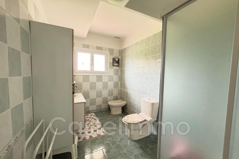 Maison - 370 m² - 10 pièces