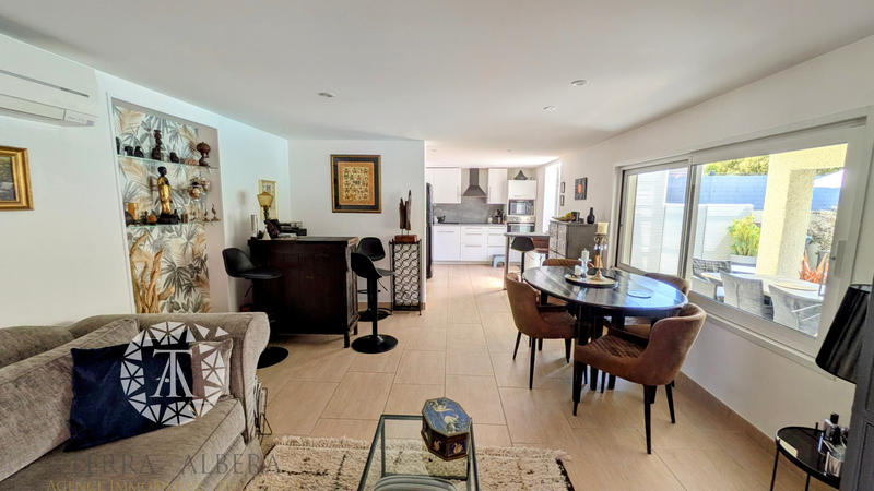 Villa - 145 m² - 6 pièces