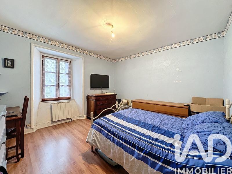 Maison - 142 m² - 7 pièces