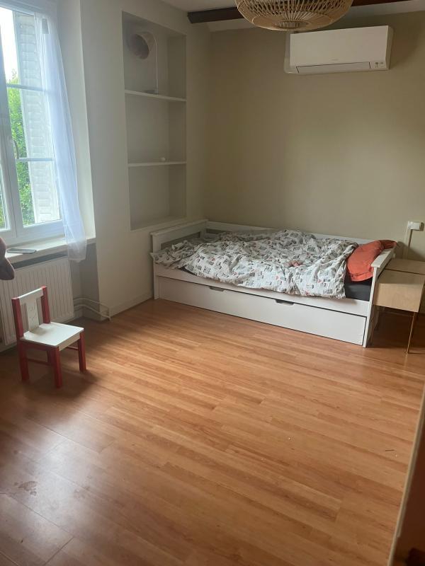 Maison - 104 m² - 4 pièces