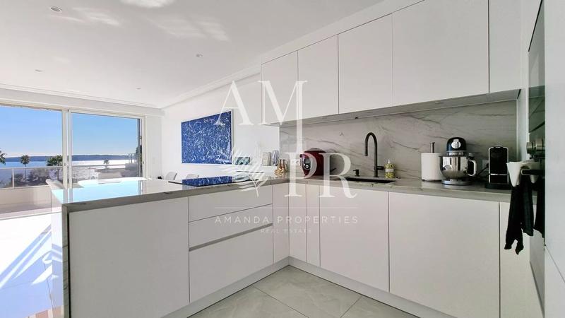 Appartement - 90 m² - 3 pièces