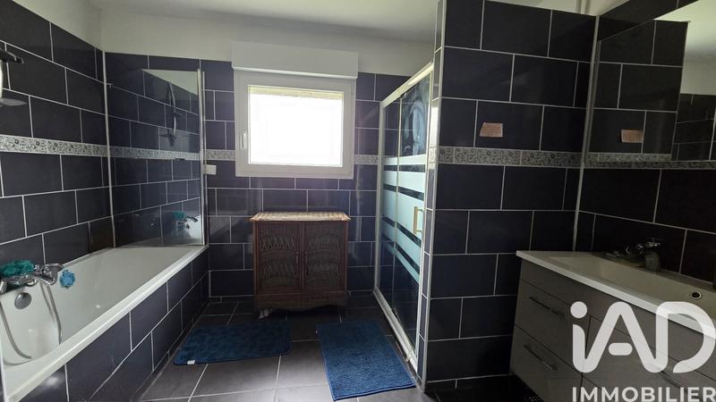 Maison - 122 m² - 6 pièces