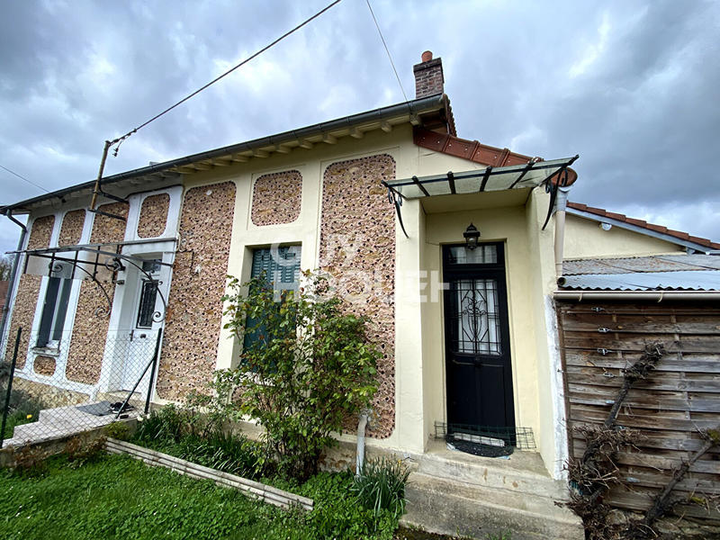 Maison - 166 m² - 9 pièces