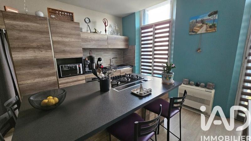 Appartement - 80 m² - 3 pièces