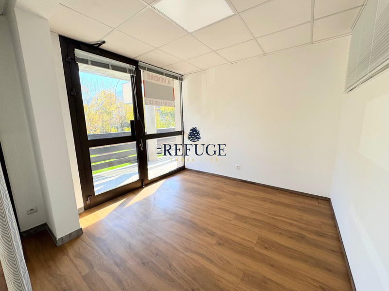 Local commercial - 54 m²