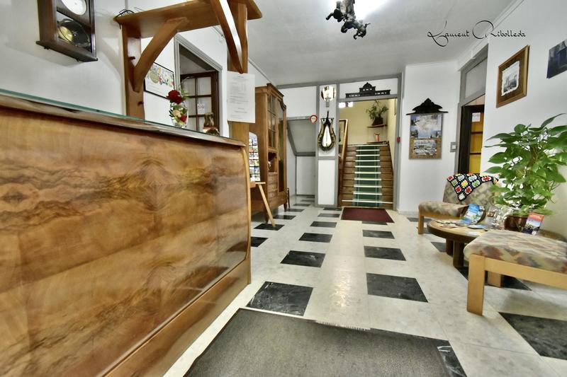 Maison ancienne - 427 m² - 14 pièces