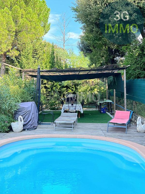 Maison - 167 m² - 6 pièces