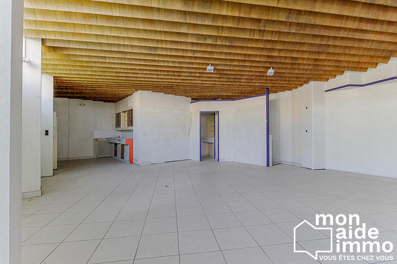 Local commercial - 148 m² - 2 pièces