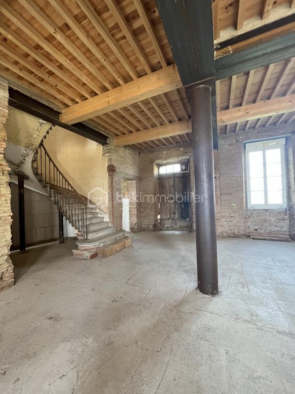 Demeure - 470 m² - 7 pièces