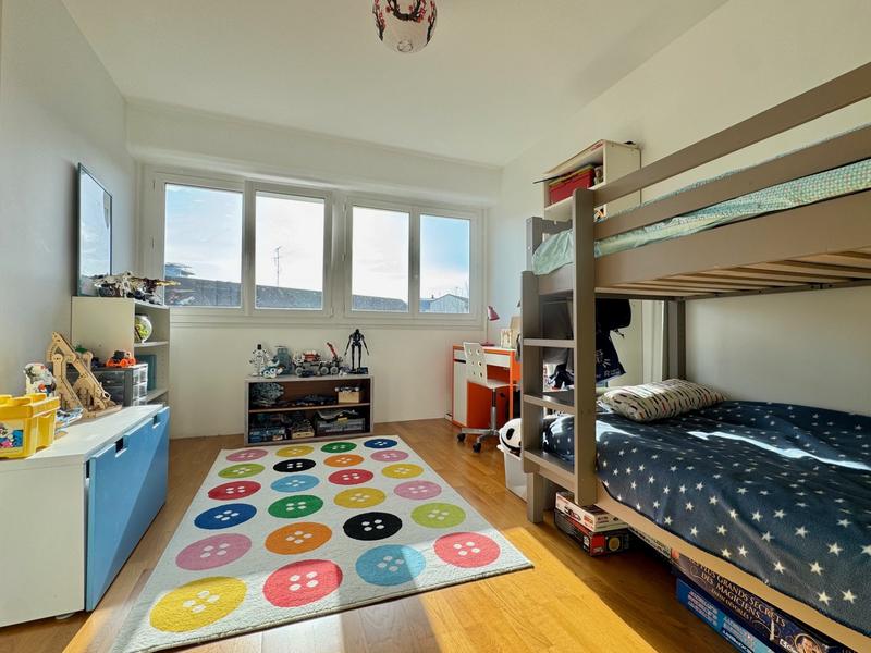 Appartement - 118 m² - 6 pièces