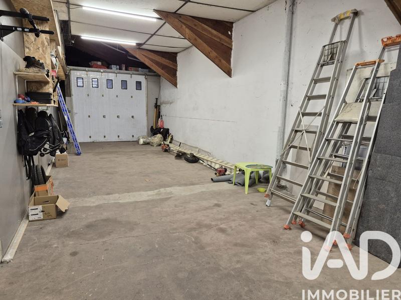 Maison - 236 m² - 8 pièces