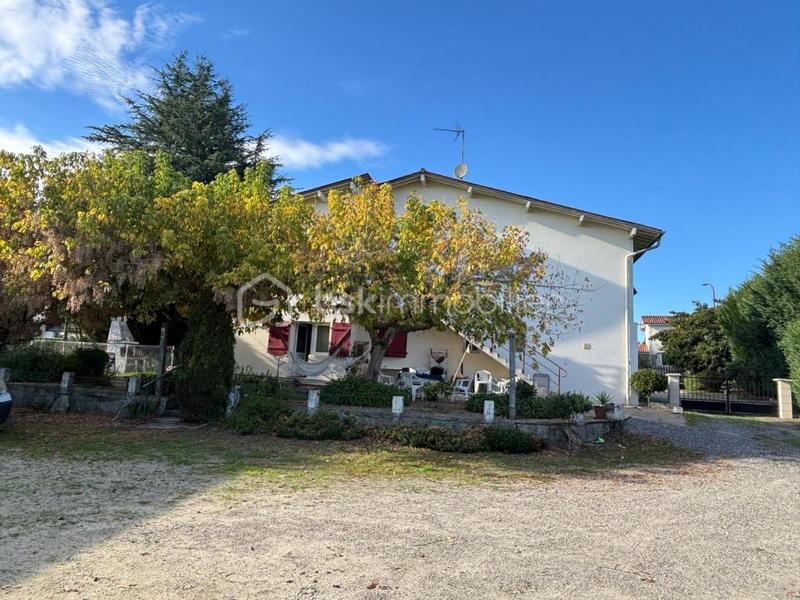 Immeuble - 250 m² - 9 pièces