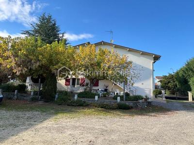 Immeuble - 250 m² - 9 pièces