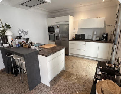 Appartement - 125 m² - 4 pièces