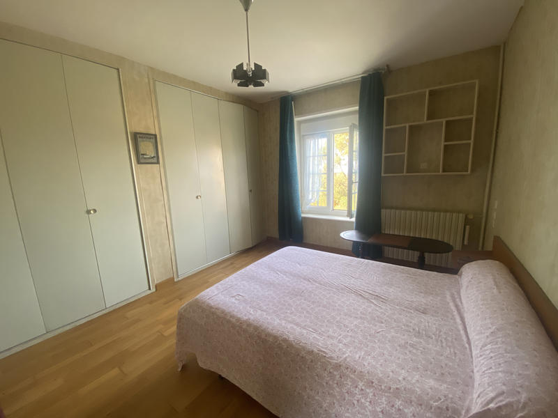 Maison - 159 m² - 8 pièces