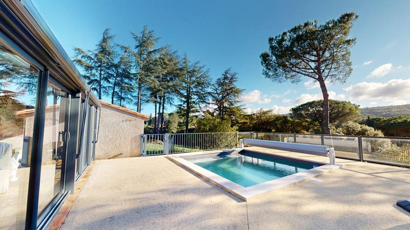 Maison - 183 m² - 7 pièces