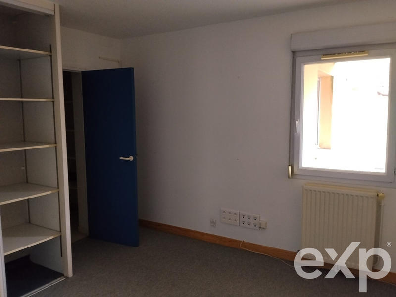 Bureau - 93 m² - 5 pièces