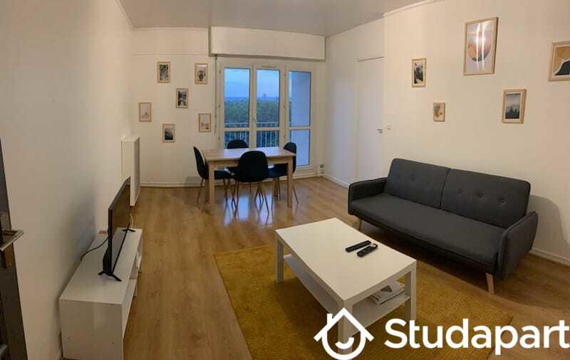 Chambre - 96 m² - 1 pièce