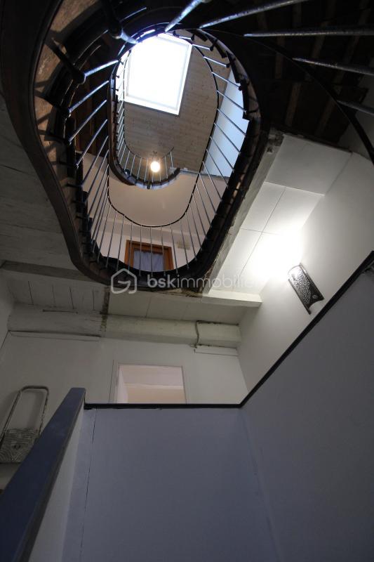 Demeure - 250 m² - 7 pièces