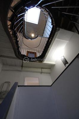 Demeure - 250 m² - 7 pièces