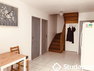 Chambre - 14 m² - 1 pièce