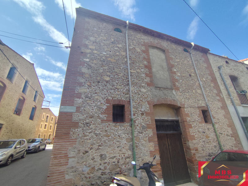 Appartement - 250 m² - 2 pièces