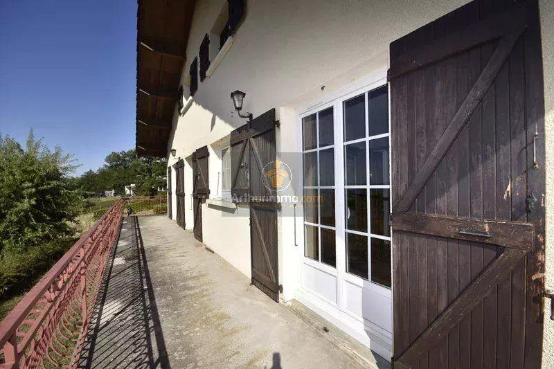 Maison - 122 m² - 6 pièces